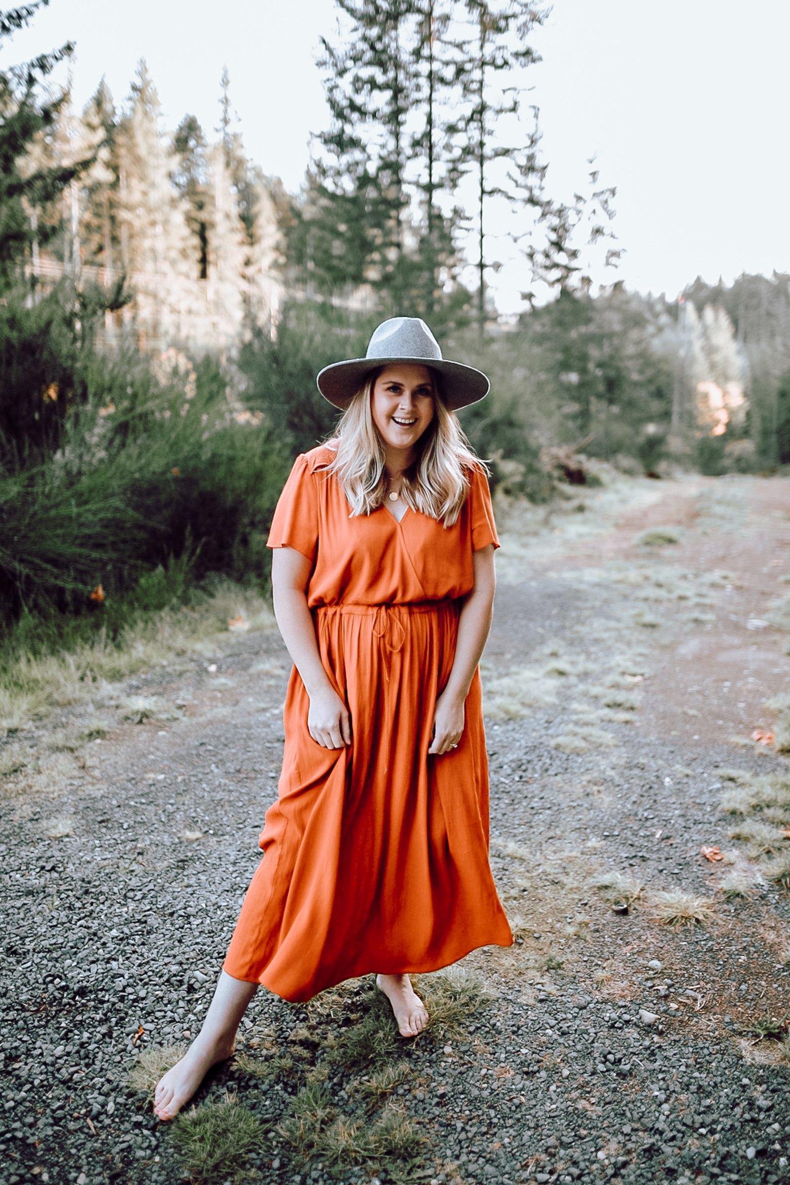 Hi! I'm Jessica Sara Morris. Lifestyle Blogger, Interior Designer and Mama to Four. Occasionally spontaneous but mostly a hermit who lives in stretchy pants.